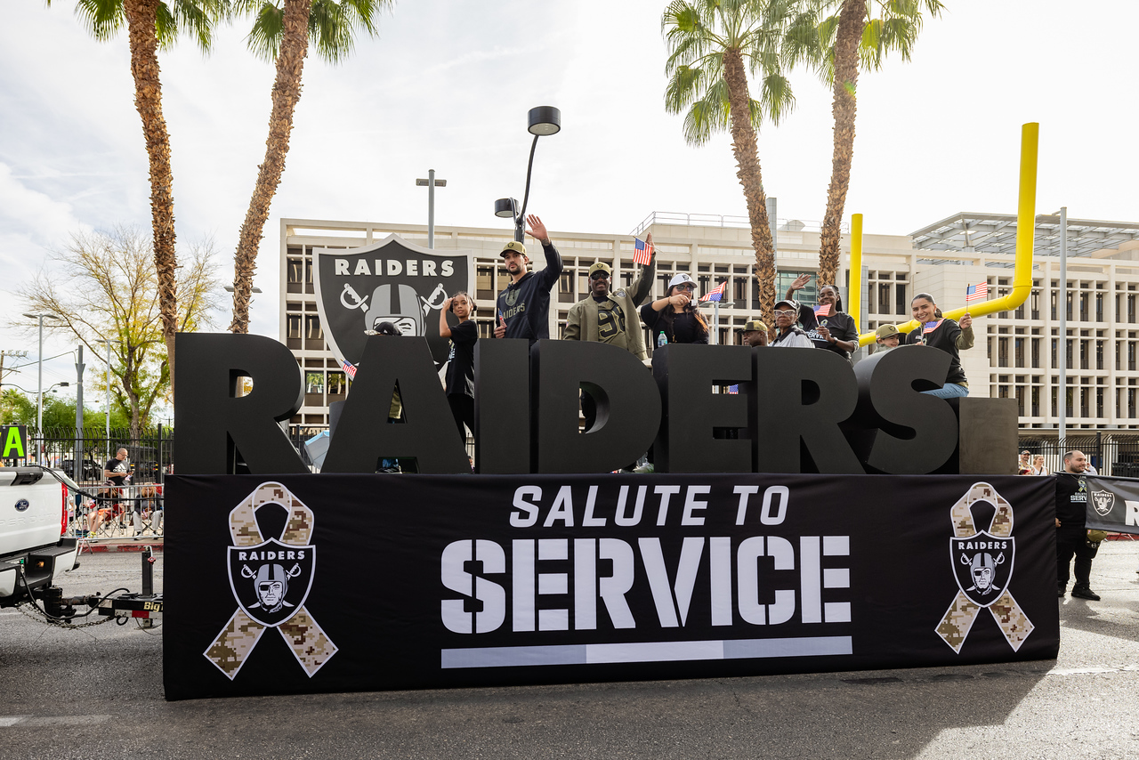 Raiders 11-11-25 b